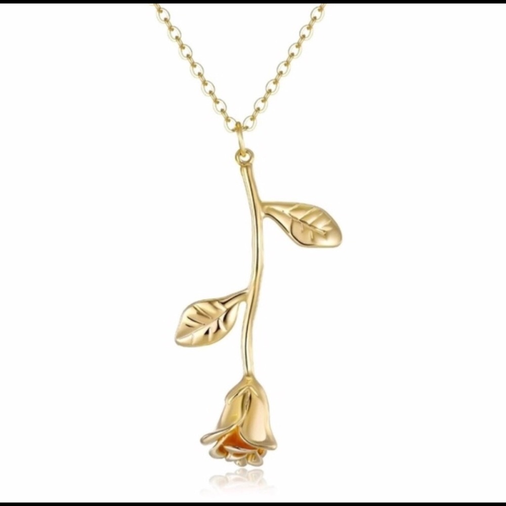 🔥🔥Gold Rose Pendant Necklace 🥀 🎀